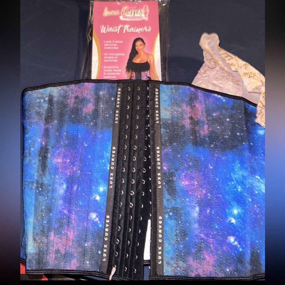 Luxx Curves training corset